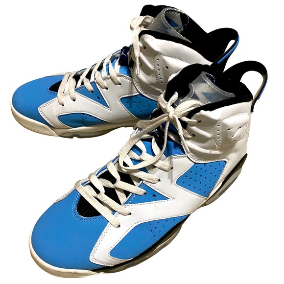 Sneakers - Picture 1 of 7